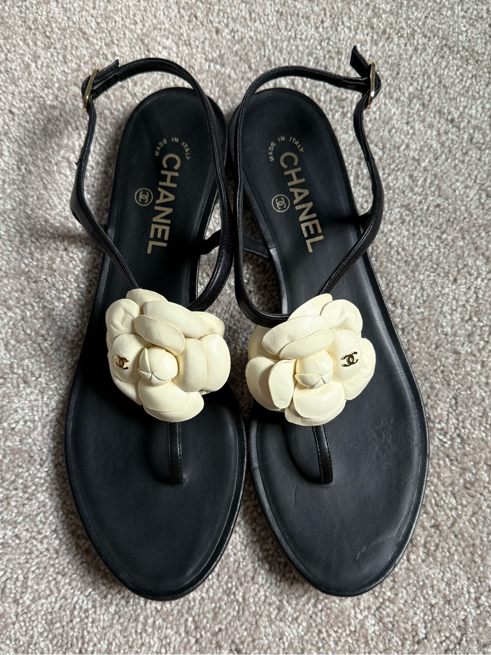 CHANEL Camellia Sandals Black Leather w/ Camellia, Gold CC (G29028) 40.5 w/ Box